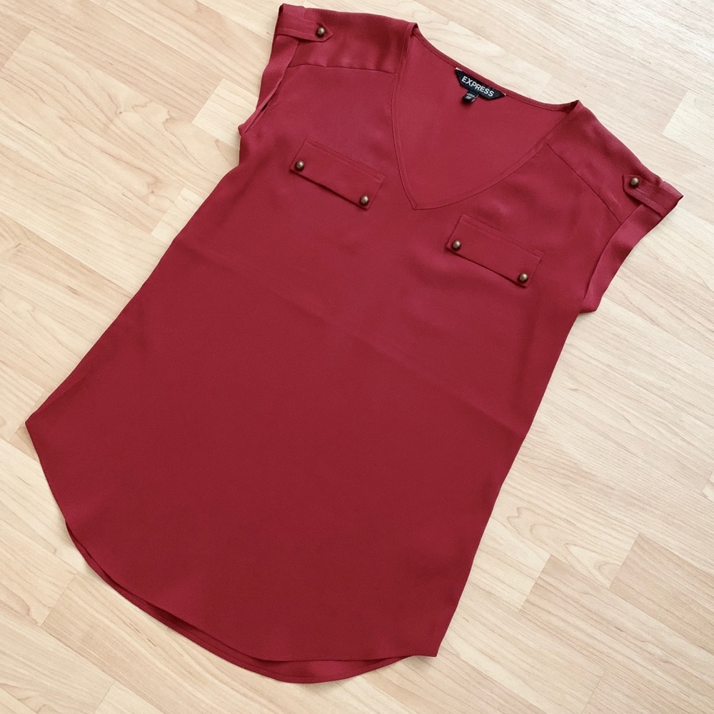 NWOT Express Burgundy Gramercy Rolled Sleeve Top